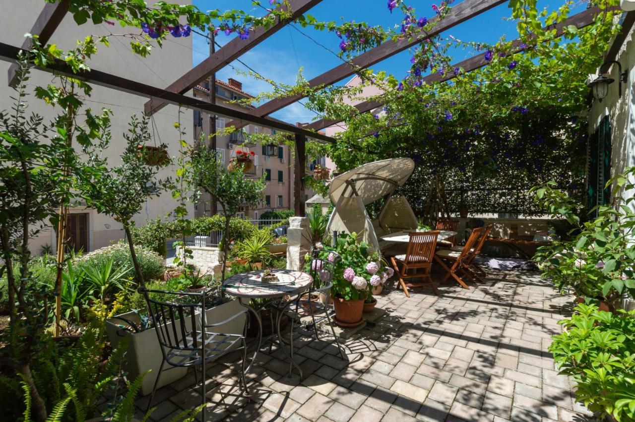 Bossa Studio Apartments Split Exterior photo